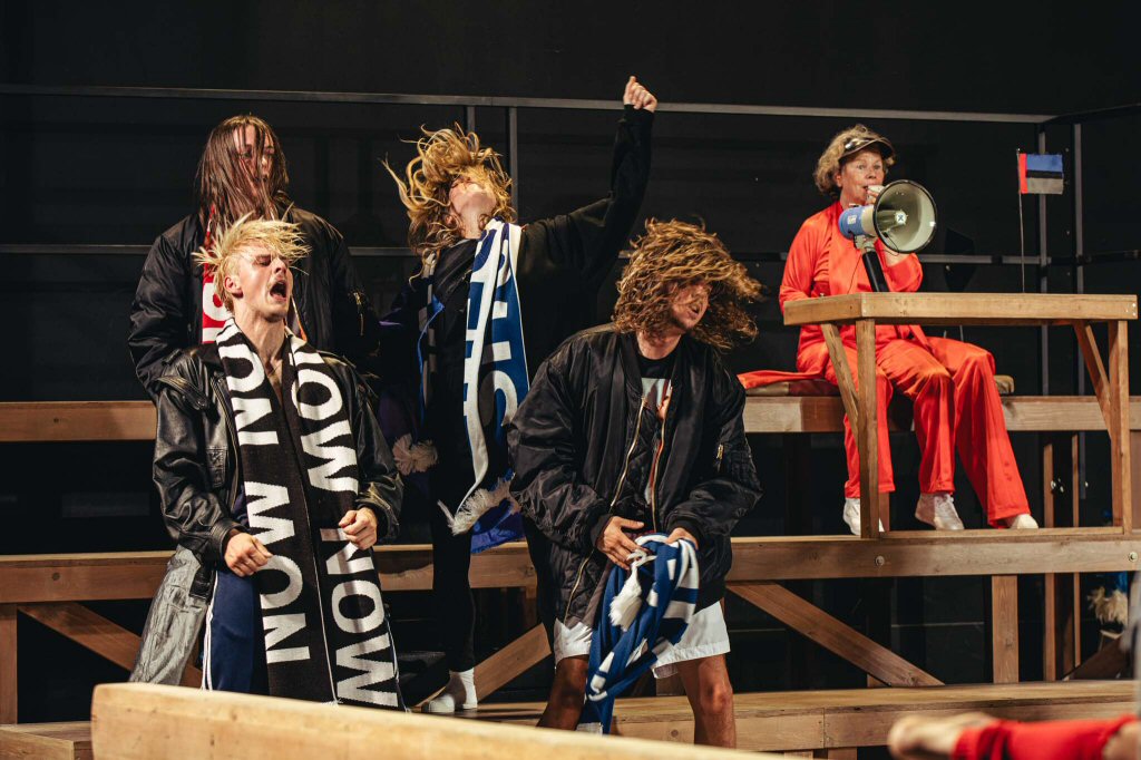 Flora Van Canneyt in One Song